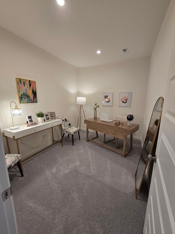 Building Photo - 3925 Maze Runner Dr