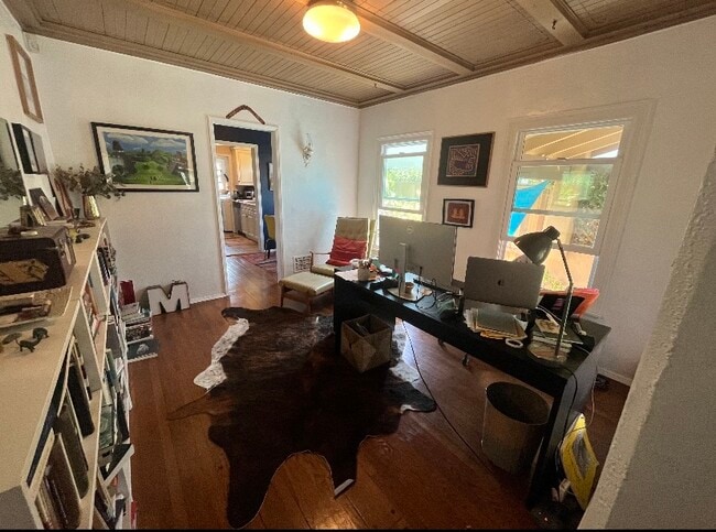 Building Photo - 4222 S Bronson Ave