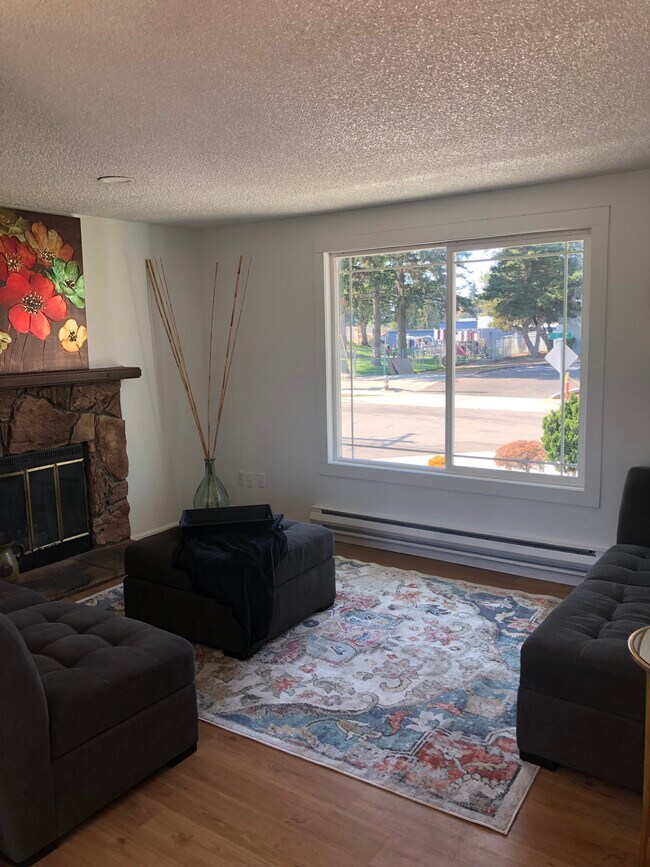 Building Photo - 7629 S L St