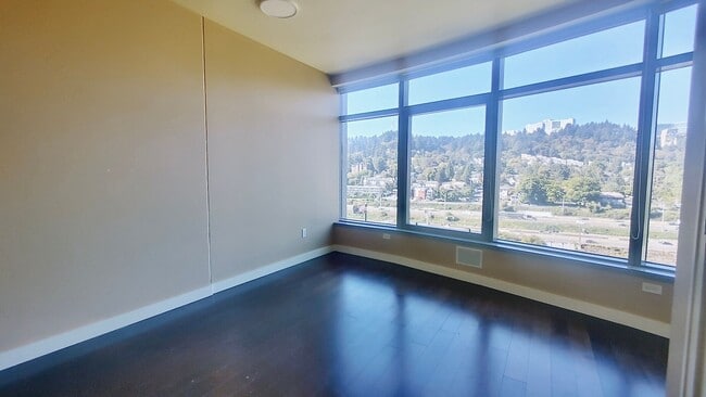 Building Photo - The "Ultimate Value" 13th Floor Luxury at The John Ross: Panoramic Views, 2 Parking Spots & Utili...