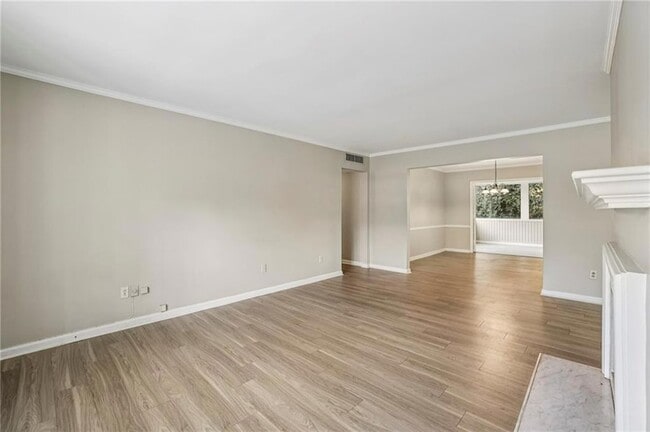 Building Photo - 103 La Rue Pl NW