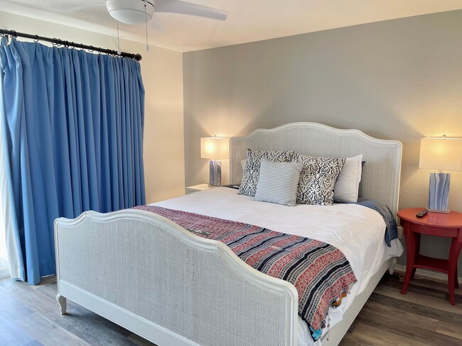 Building Photo - 4025 Ocean- MFR