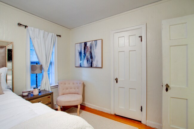 Building Photo - 131 S 39th St