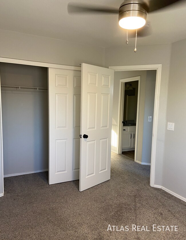 Building Photo - 2040 N 106th Ave