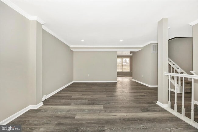 Building Photo - 114 Colony Ct