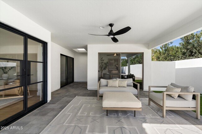 Building Photo - 7553 E Woodshire Cove