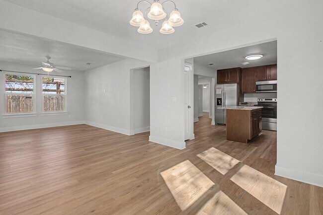 Building Photo - 5230 Richburg St