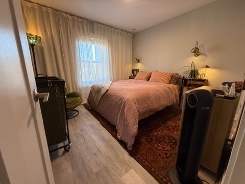 Building Photo - 1137 Oak Ave