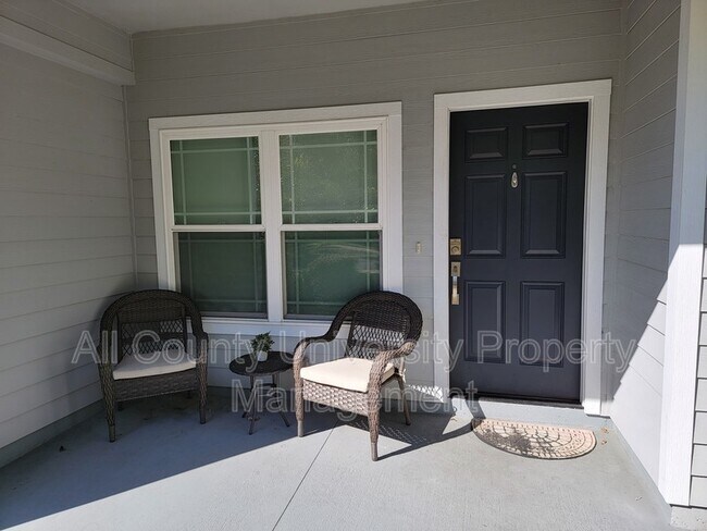 Building Photo - 5104 NW 21st Dr