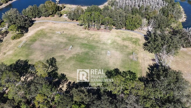 Building Photo - 9481 Highland Oak Dr