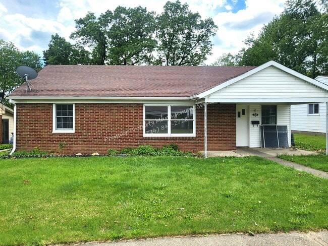 Primary Photo - 136 Sawyer Dr