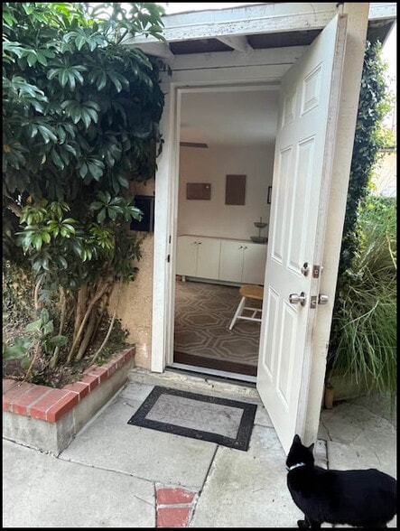 Building Photo - 4350 Corinth Ave