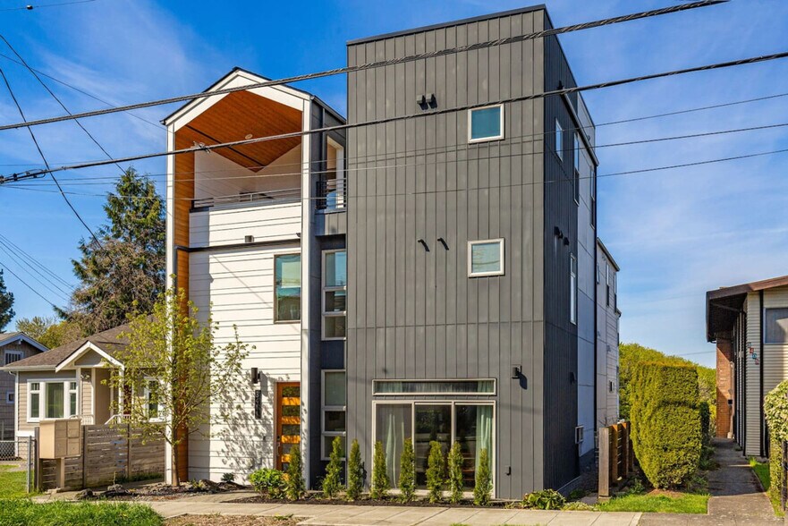 Building Photo - 3411 15th Ave S