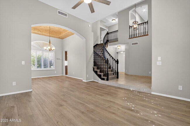 Building Photo - 4302 E Mossman Rd