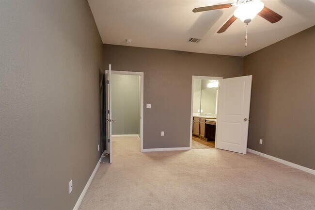 Building Photo - 14024 Sherri Berry Wy