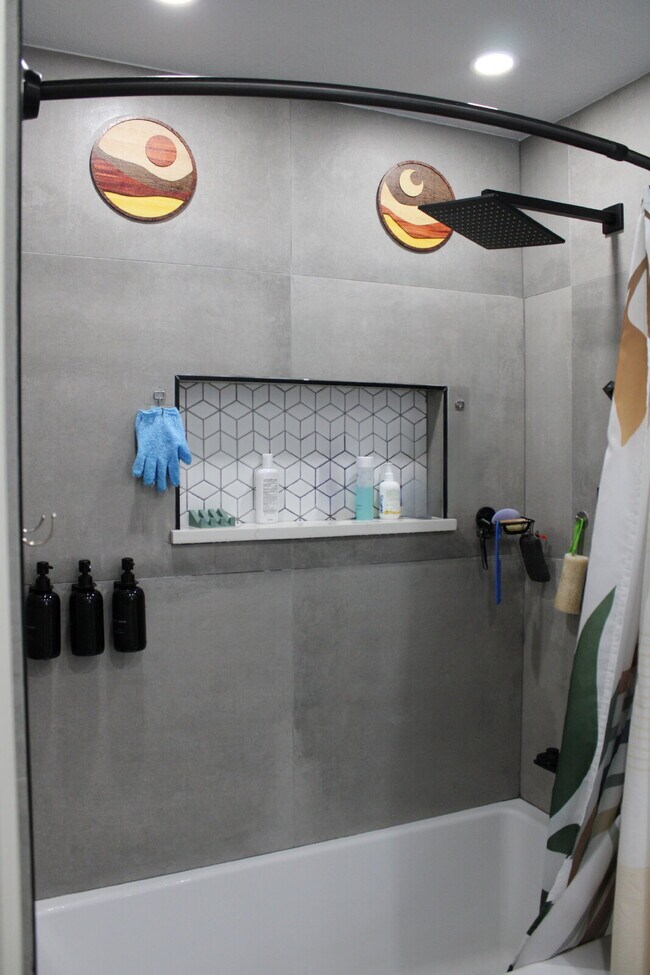 Building Photo - Coastal Elegance Awaits: Stunning 3-Bed, 3-Bath Retreat in Cocoa Beach