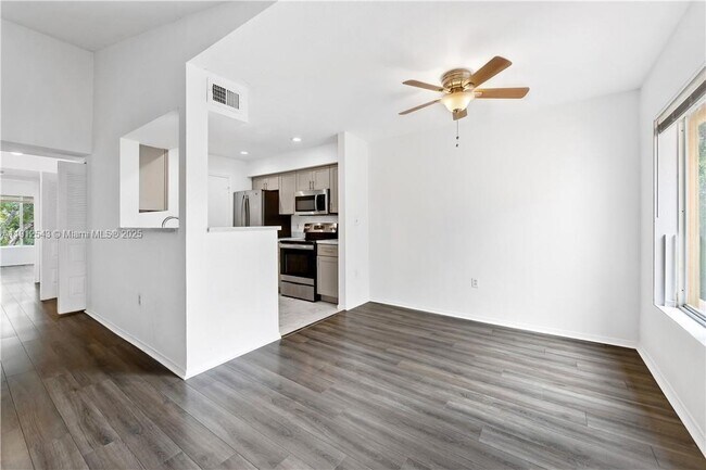 Building Photo - 2361 NW 33rd St