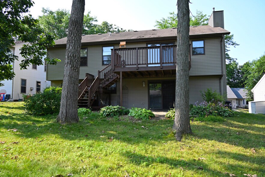 Building Photo - 6214 Adobe Way