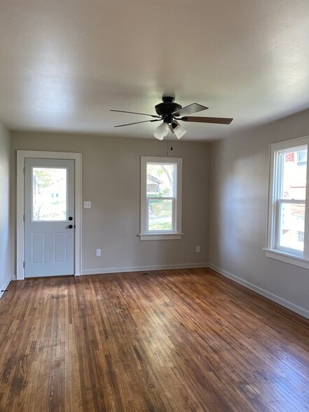 Building Photo - 4135 Lenox Ave