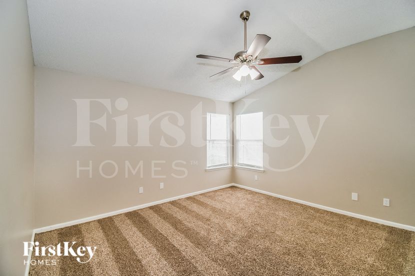 Building Photo - 8533 Moss Pointe Trail N