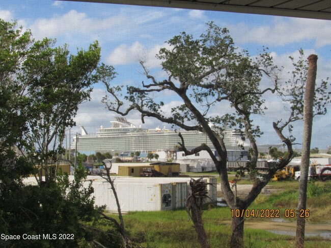 Building Photo - 180 Portside Ave