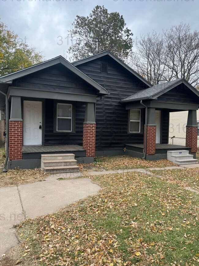 Building Photo - $795 - 2 bed 1 bath - Duplex