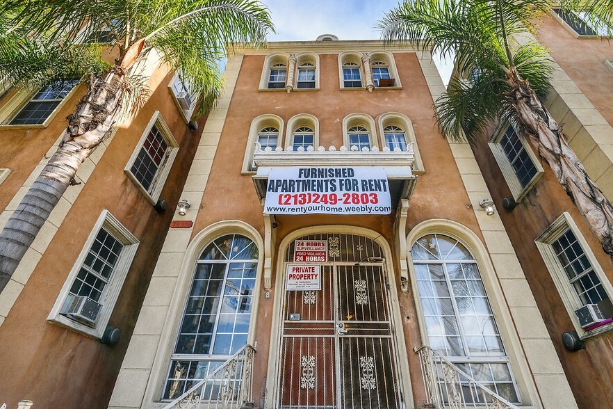 Building Photo - Soto Rose Apartments