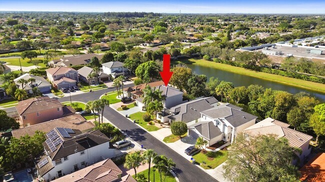 Building Photo - 18051 Rhumba Way