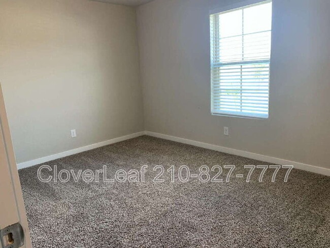 Building Photo - 708 Stonemanor Bay