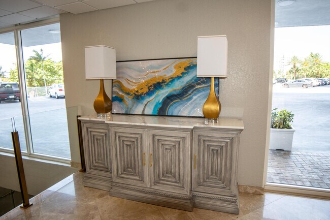 Building Photo - 2701 N Ocean Blvd
