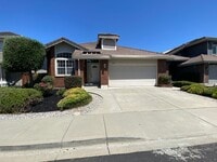 Building Photo - Pleasanton 3 Bd./2 Bath, Lots of Light, Top Rated Schools, Close to 580/680, Shopping & Restaurants