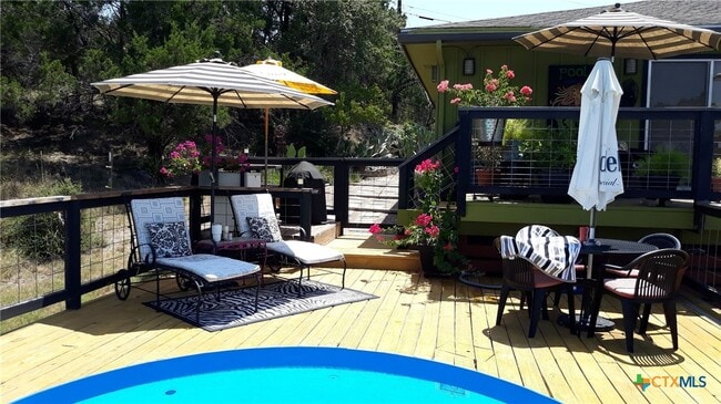 Building Photo - 21010 Stillwood Ct