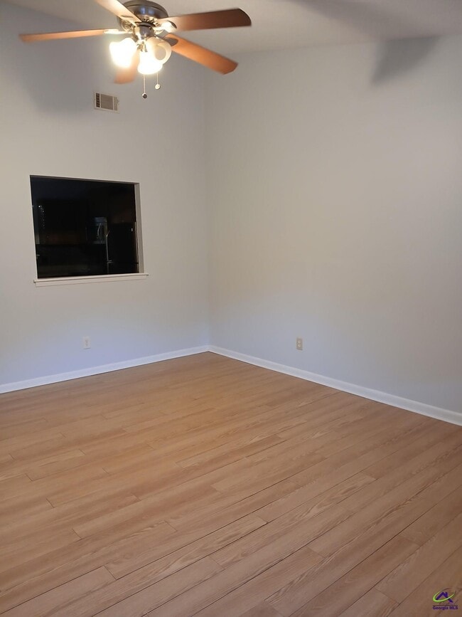 Building Photo - 452 Tallulah Trail