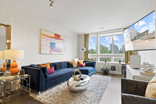 Building Photo - 145 Riverhaven Dr