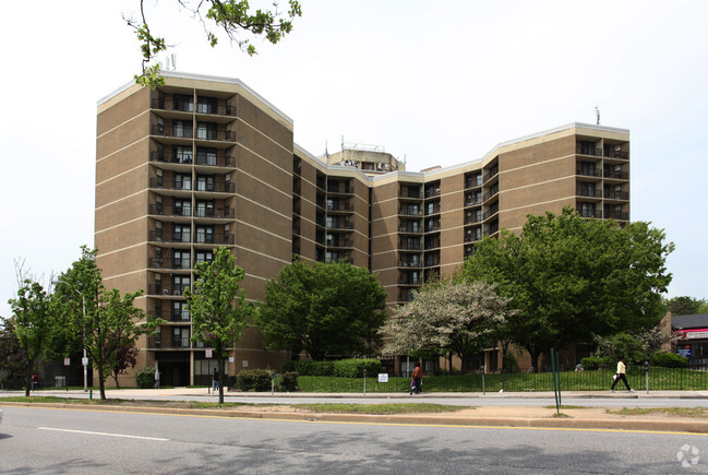 Building Photo - Bel Park Tower