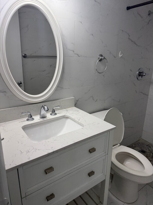 Building Photo - 1855 W 60th St