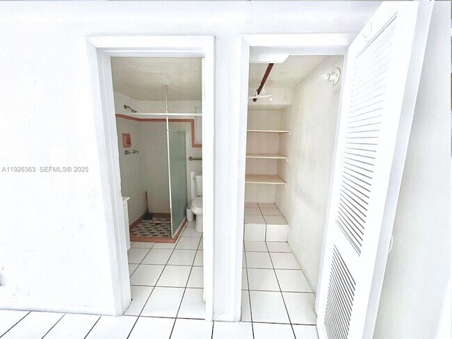 Building Photo - 227 Phoenetia Ave