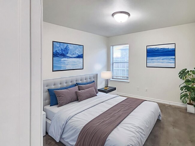 Building Photo - Modern 3-Bedroom Single-Story Home with St...