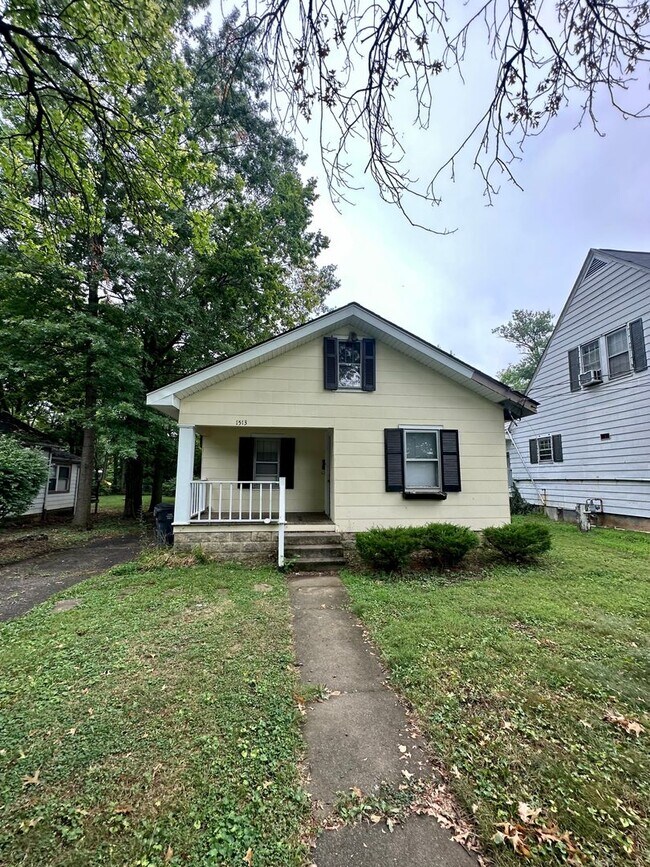 Primary Photo - Pre-Leasing Now for the Fall Semester 2026