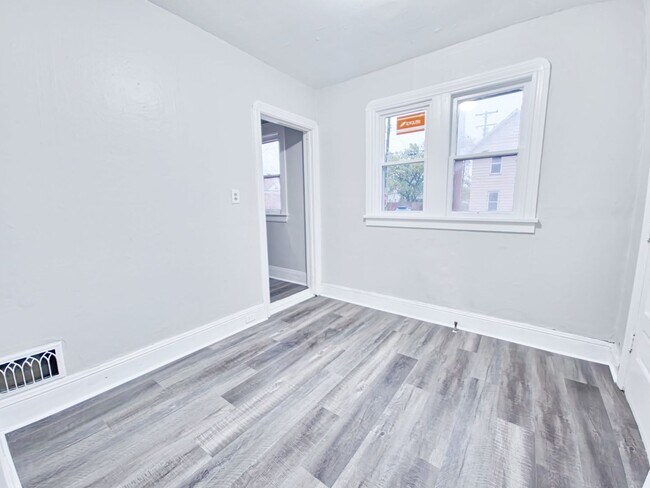 Building Photo - 4321 Storer Ave