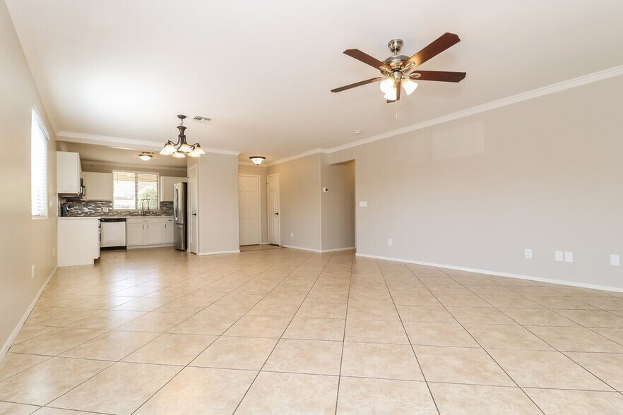 Building Photo - 3710 W Dunbar Dr