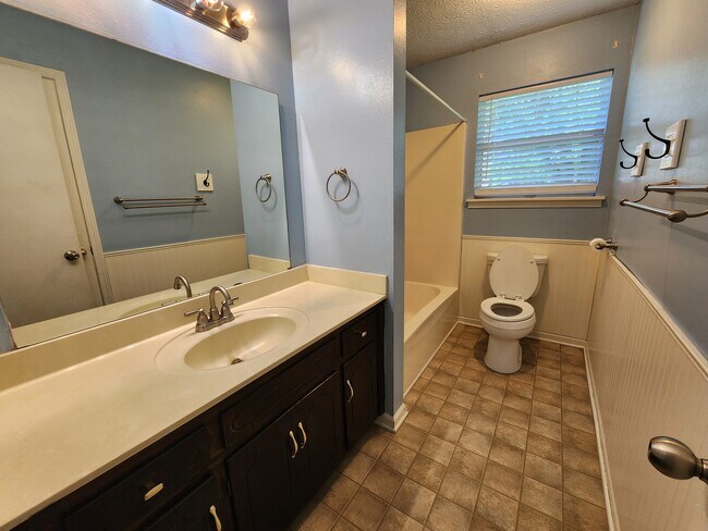 Building Photo - 119 New Gritton Ave