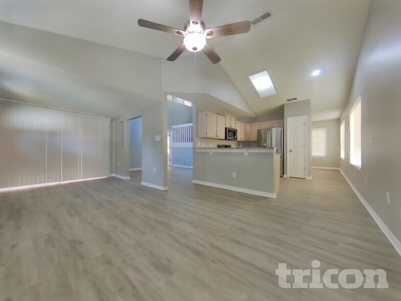 Building Photo - 1394 Black Willow Trail