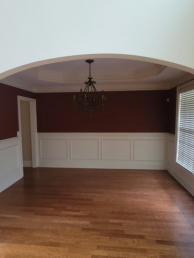 Building Photo - Home For Rent