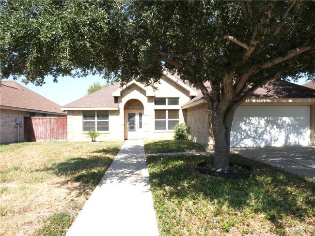 Building Photo - 33 27th