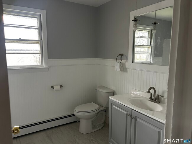 Building Photo - 87 Worcester Ave