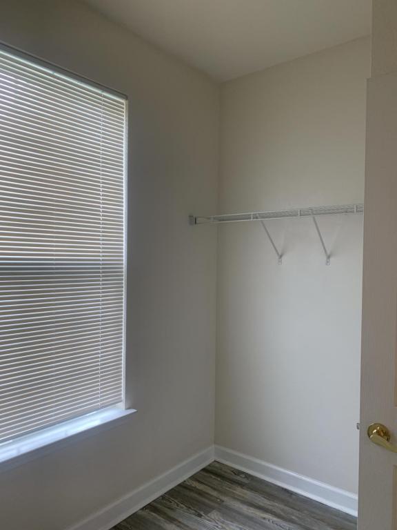 Building Photo - 172 Zinnia Dr