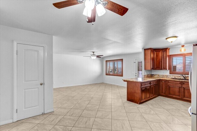 Building Photo - 2683 Caulfield Dr