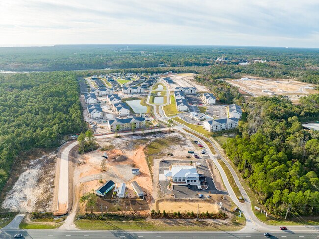 Building Photo - 10 Riverwalk Xing