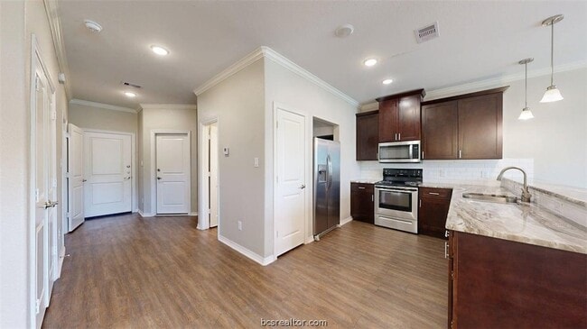 Building Photo - 2025 Harvey Mitchell Pkwy S